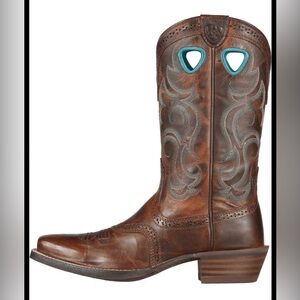 Ariat square toe cowgirl boots W8